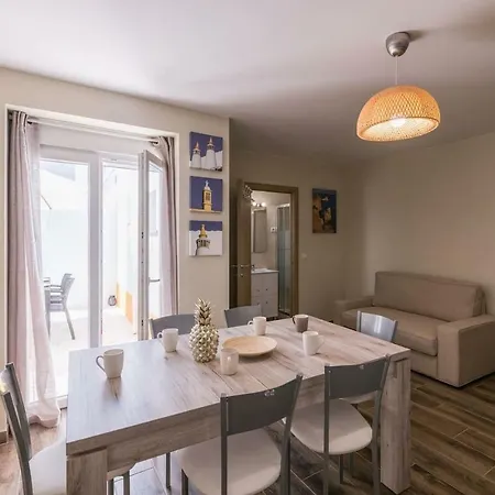 Lovelystay - Sweet Escape I - Terrace Apartment Quarteira