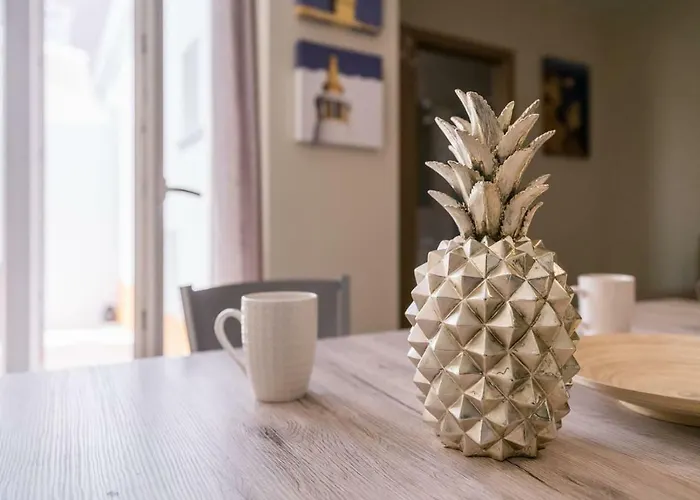 Lovelystay - Sweet Escape I - Terrace Apartment