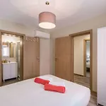 Lovelystay - Sweet Escape I - Terrace Appartement